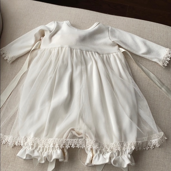 Baby girl lace overlay outfit - Picture 4 of 8